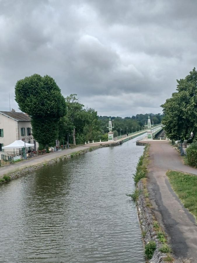 Entre Loire Et Canal Briare Eksteriør billede
